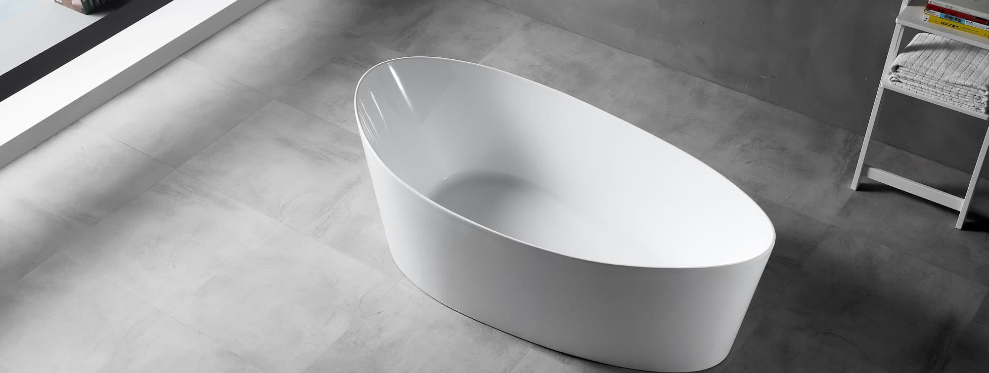 Spectacle Bathtub